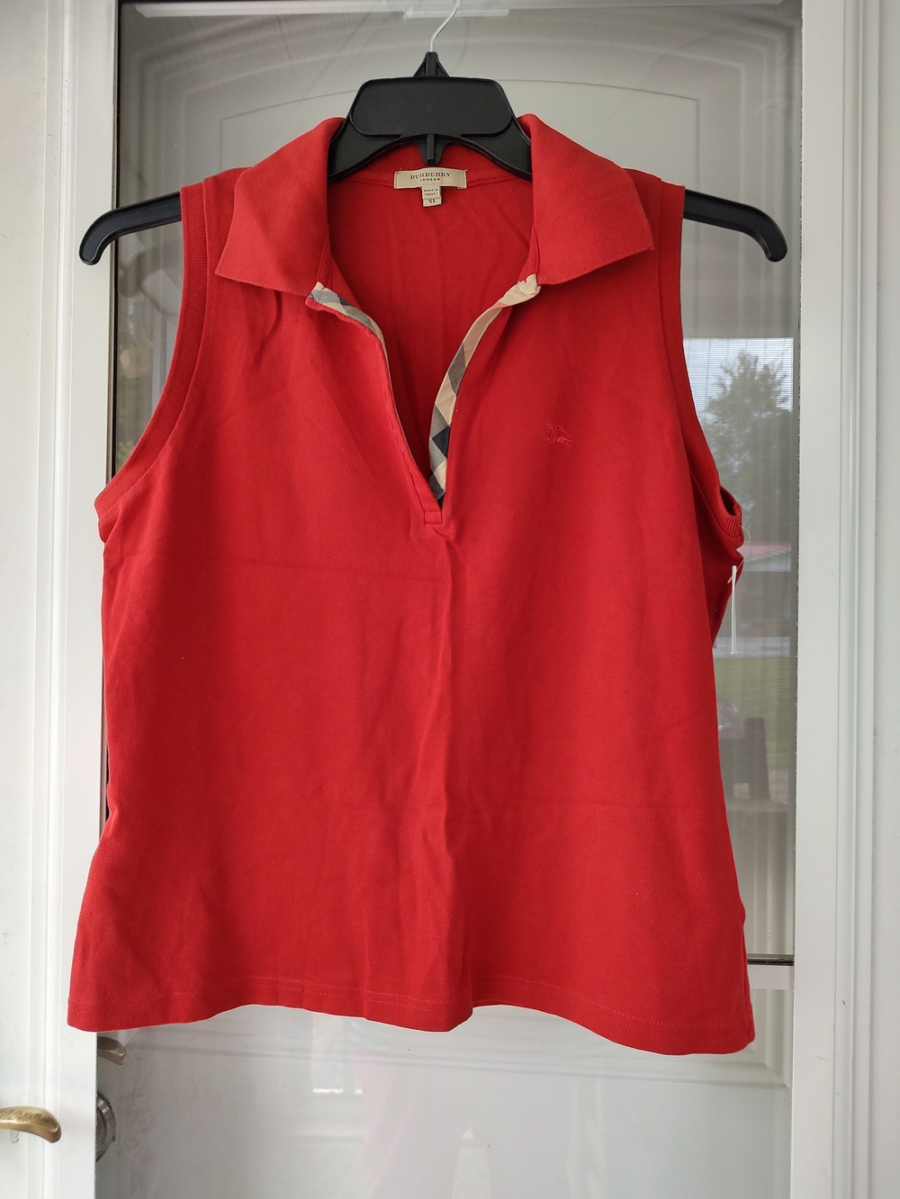 Burberry Sleeveless Polo Top in Red